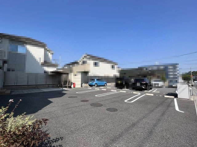 マルベリーの駐車場