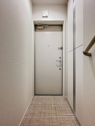 【玄関】 | La-Fina Wakabayashi | 月額管理料無料！賃貸管理はアブレイズパートナーズにお任せを！