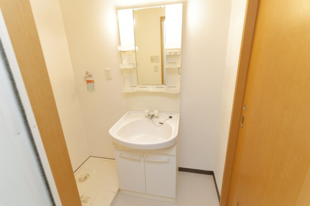 ラウンド・Mの洗面所