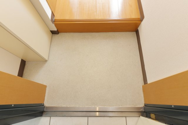 ラウンド・Mの玄関