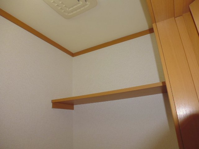 スターライトＡのトイレ|棚