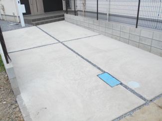 【駐車場】 | 駐車場に車を止められます。2580から2480から2380から2230から2150万円に価格変更です。おしゃれな外観です。