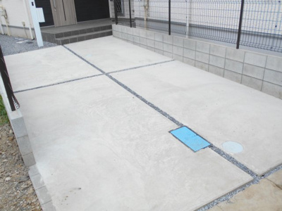 【駐車場】 | 岩槻区　府内　全2棟　B号棟　35坪 | 駐車場に車を止められます。2580から2480から2380から2230から2150万円に価格変更です。おしゃれな外観です。