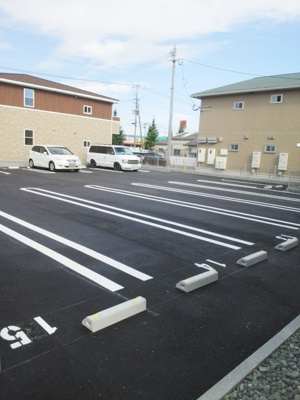 【駐車場】 | エミネント松山 Ｂ