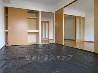 広島市安佐北区深川５丁目の賃貸マンションの寝室