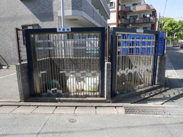 【その他共用部分】 | アルファウィング薬大前