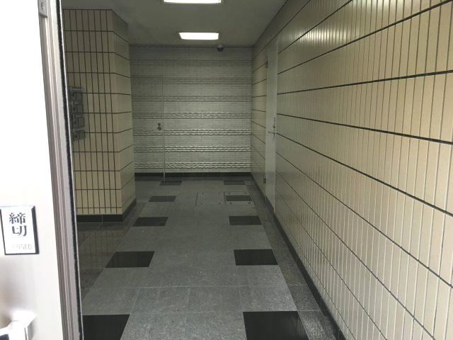 トローヂャンビルのエントランス