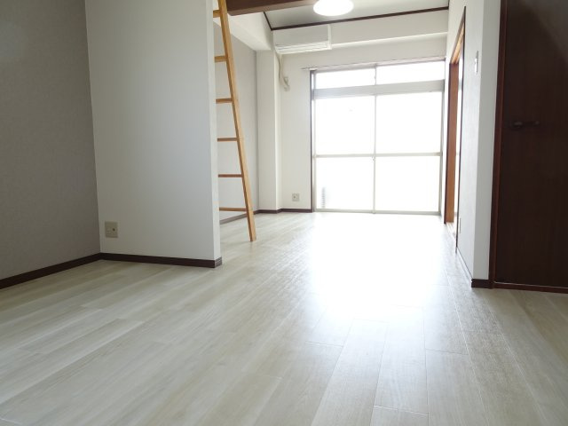 ラポールおおいＡの内装