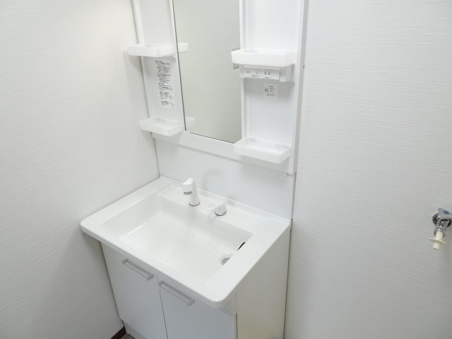 ラポールおおいＡの独立洗面台