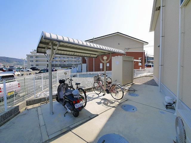 ガーデンハウスＭＵ　Ａ棟のその他共用部分|自転車置き場です