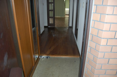 【玄関】 | ロイヤル東海川原町 | 同型タイプ