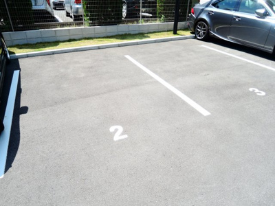 【駐車場】 | グランブルー高槻