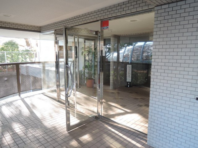 【エントランス】 | ライオンズヒルズ梶ヶ谷東