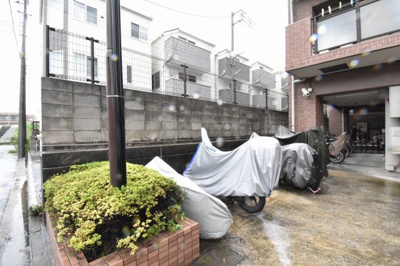 【その他共用部分】 | ライオンズマンション日吉学園 | バイク置場