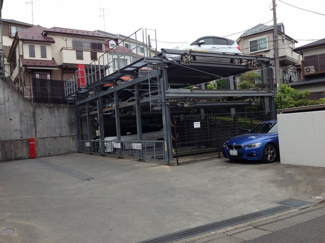 【駐車場】