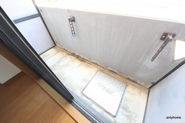 エスリード北梅田　仲介手数料無料のバルコニー