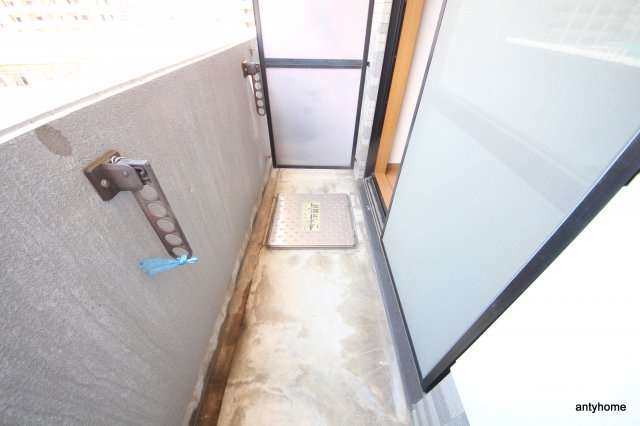 エスリード北梅田　仲介手数料無料のバルコニー