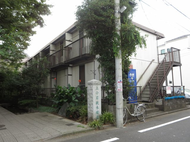 五月苑のエントランス