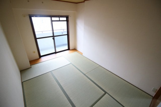 【寝室】