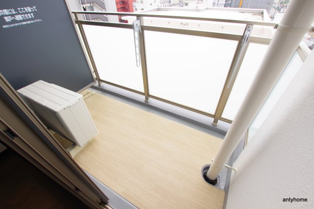 ファーストフィオーレ京橋パークフロント　仲介手数料無料のバルコニー