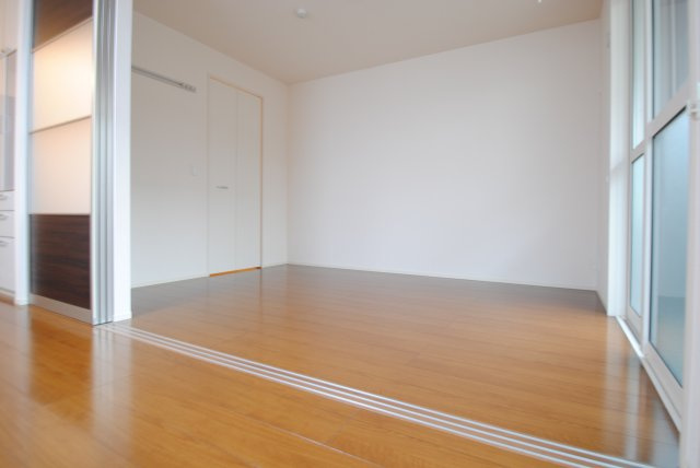 ファシリオンの洋室|内装イメージ：同物件別室