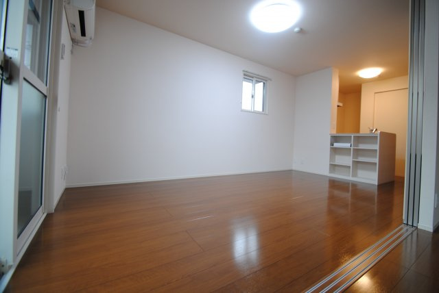 ファシリオンの居間・リビング|内装イメージ：同物件別室