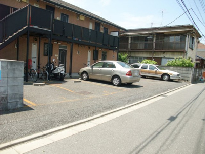 【駐車場】 | サンパレスB棟 | ※別号室参考写真です。