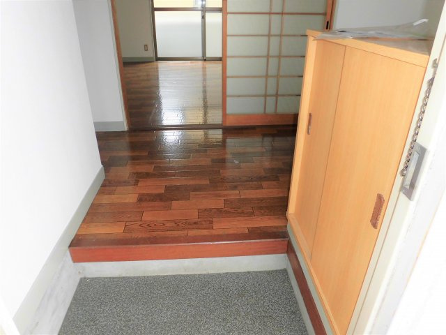 コーポラスシェトアの玄関