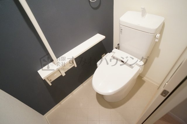 グローリーパレス中山のトイレ