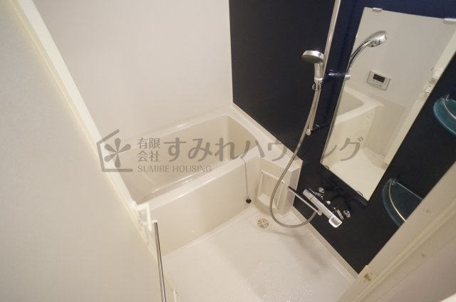 グローリーパレス中山の浴室