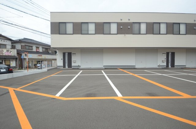 オフィスパレア宇佐Ⅰの駐車場