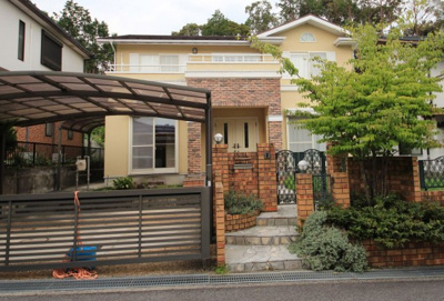 【外観】 | 大津市水明1丁目39-2 欧米風中古戸建 | 建物外観、正面から