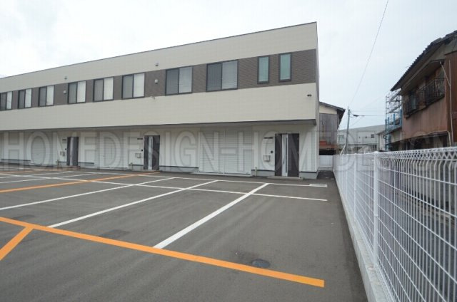 オフィスパレア宇佐Ⅰの駐車場