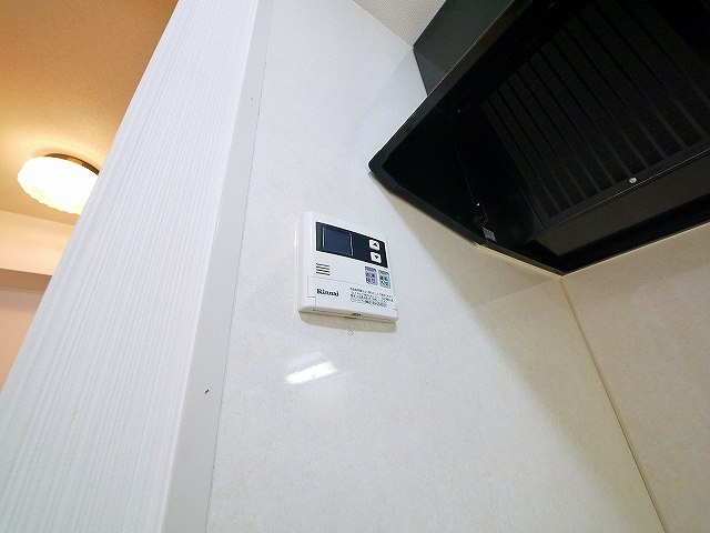 OMマンション東生駒の設備|給湯器リモコン付きです
