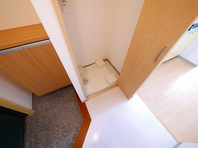 OMマンション東生駒の設備|洗濯機置き場です