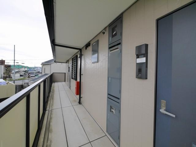 ビヨンドエミネンスAのその他共用部分|毎日通る共用通路です