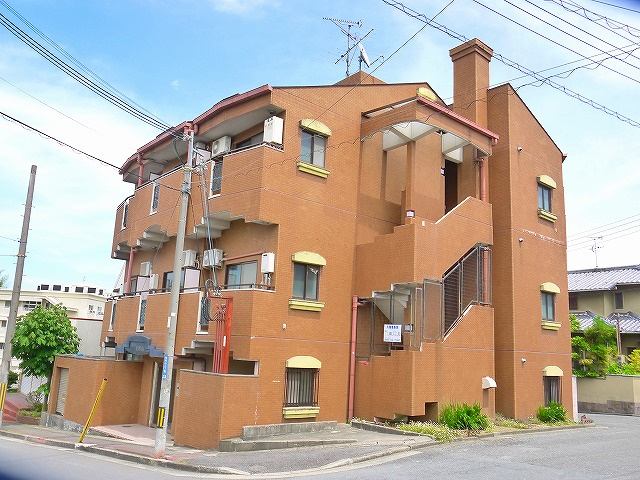 リバーヒル帝塚山の外観|外観は落ち着いています