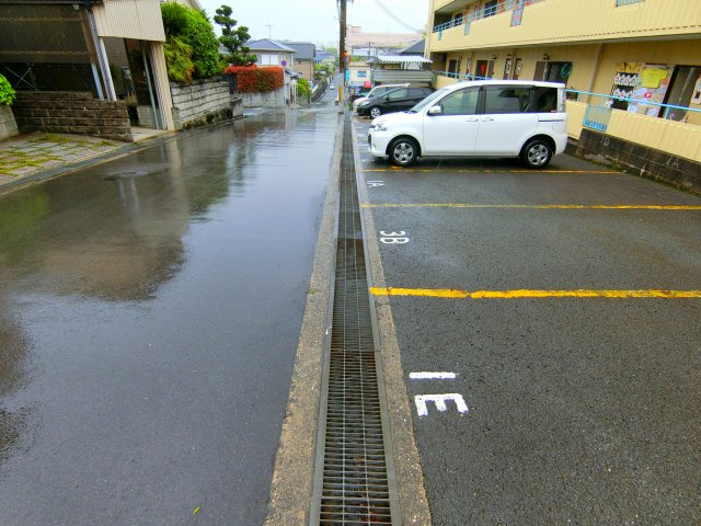 エントピア置田の駐車場