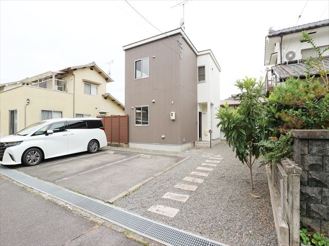 相原借家（176-55）の駐車場