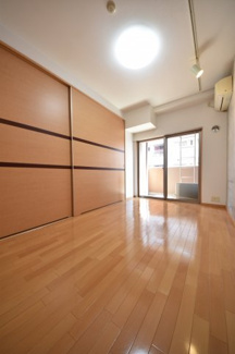 【居間・リビング】 | アーバングリーン神戸元町(旧アーデンタワー神戸元町)