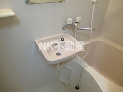 【洗面所】 | ロンモンターニュ小阪（河内小阪賃貸） | 洗面です