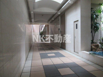 【ロビー】 | ロンモンターニュ小阪（河内小阪賃貸） | 建物の内部です