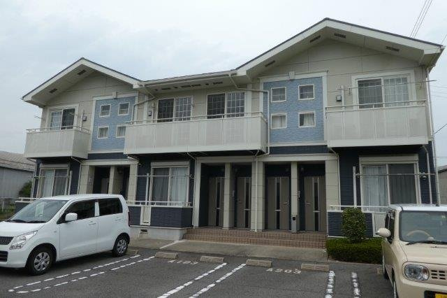 岡山市南区箕島のアパートの外観