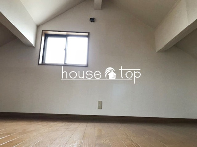 【和室】 | 西宮市上甲子園４丁目　貸家 | 屋根裏