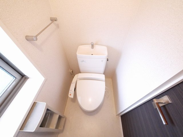 ルミエール朱雀の洋室