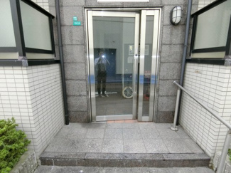 【エントランス】