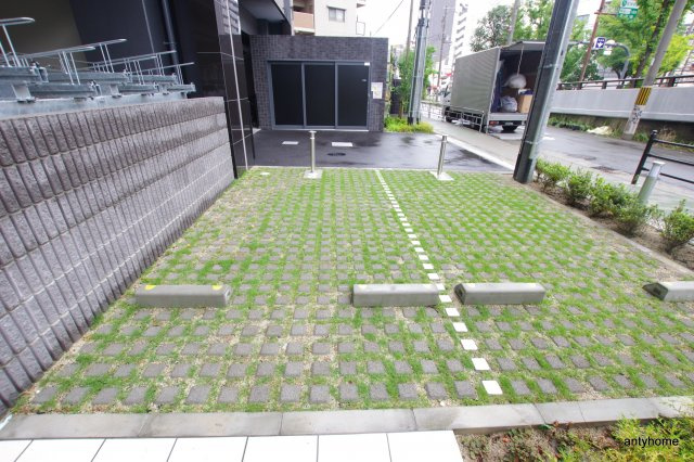 エスリード梅田グレイス　仲介手数料無料の駐車場