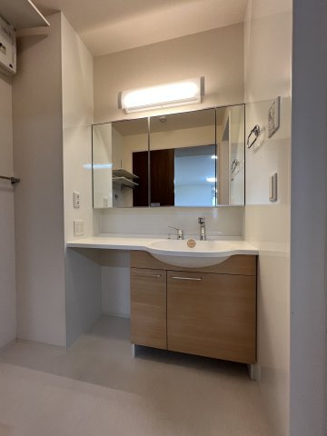 トレモンテの独立洗面台|ワイドタイプの洗面台