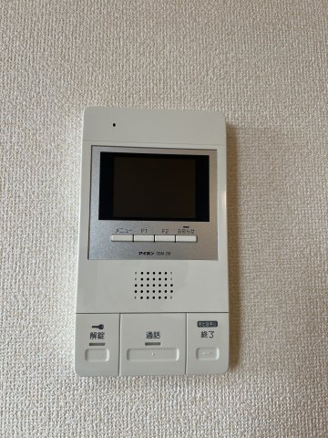 トレモンテのセキュリティ|ＴＶドアホン　オートロック付き