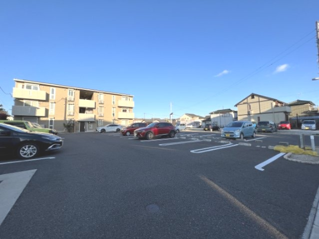 トレモンテの駐車場